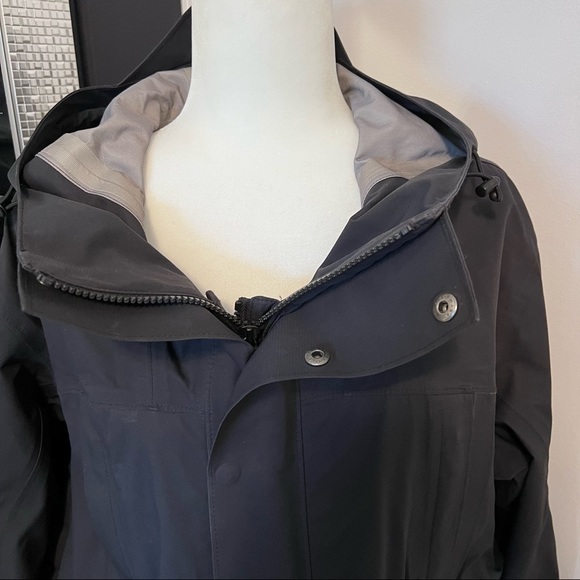 Mens Adjustable Waist Raincoat Size 